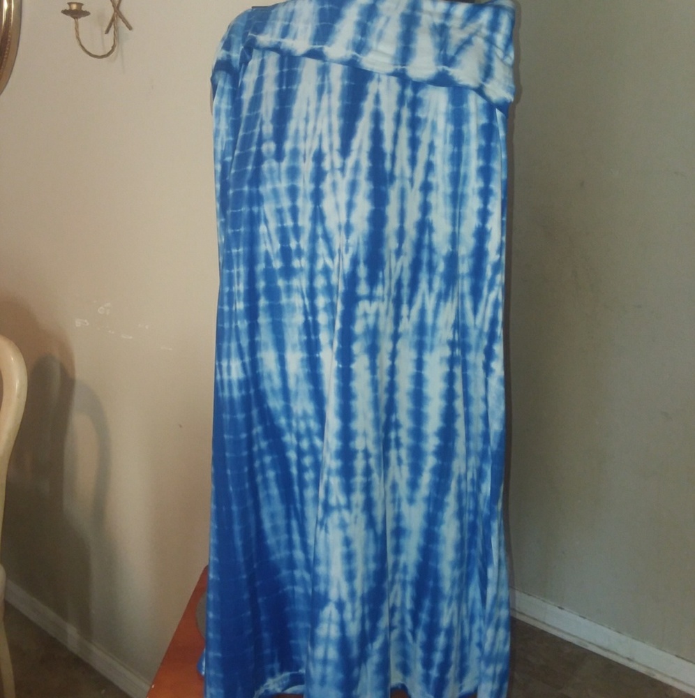 Women long skirt size L